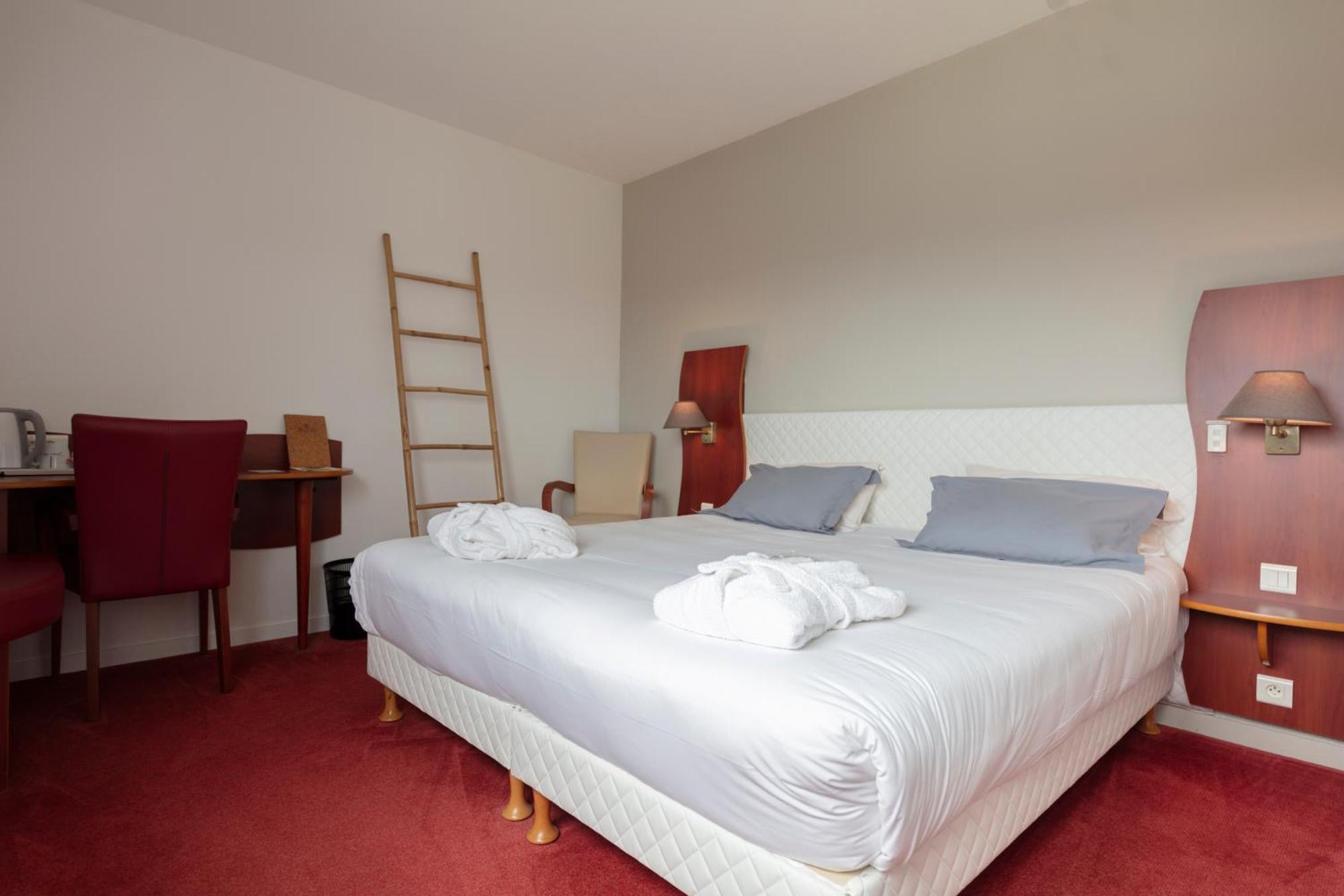 Artemis Hotel & Spa Bistro Coquet Бріуд Номер фото